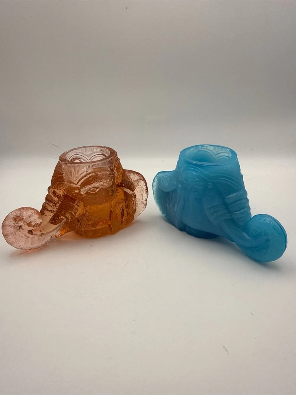 Pair 2 Boyds Glass Elephant Head Toothpick Jewelry Holder Slag Blue & Clear Pink